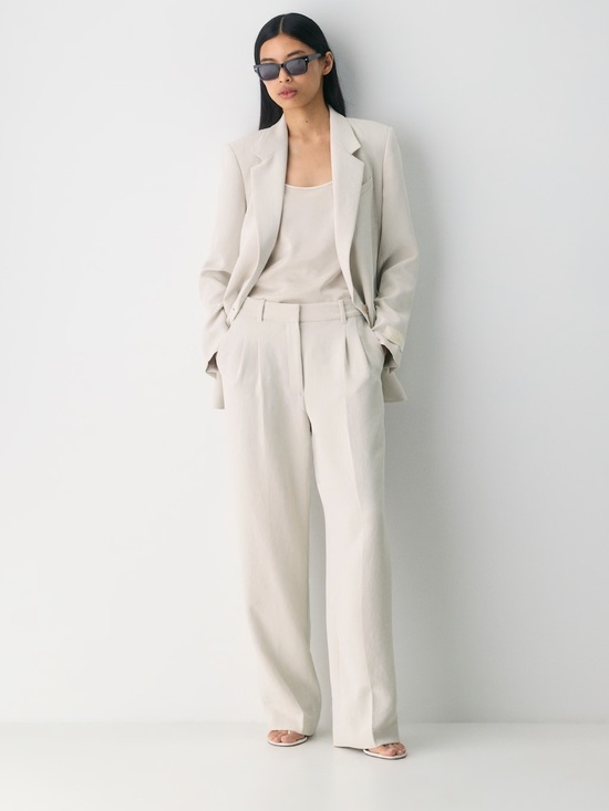 Aritzia Pants - NWT- Aritzia Effortless High-Rise Trousers in Metropolis Beige/Taupe- Crepette